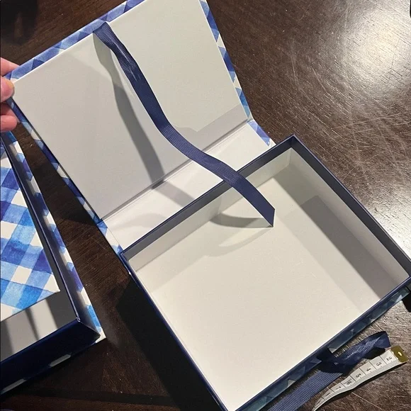 Gingham Boxes - Picture 7 of 9